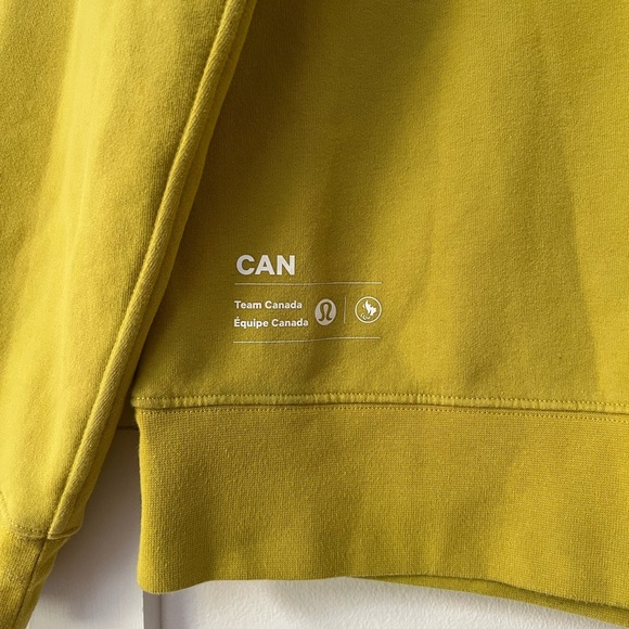 Lululemon x Team Canada Loungeful Crewneck Pullover - RARE - Picture 6 of 8